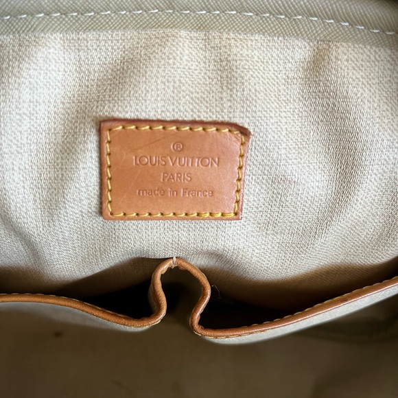 Louis Vuitton Trouville - Picture 8 of 13